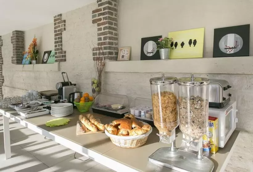 Hotelli Zenao Appart Hôtels Troyes