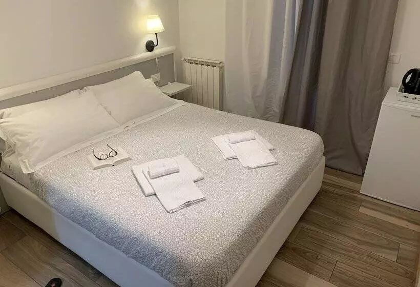 هتل Affittacamere Levantomare