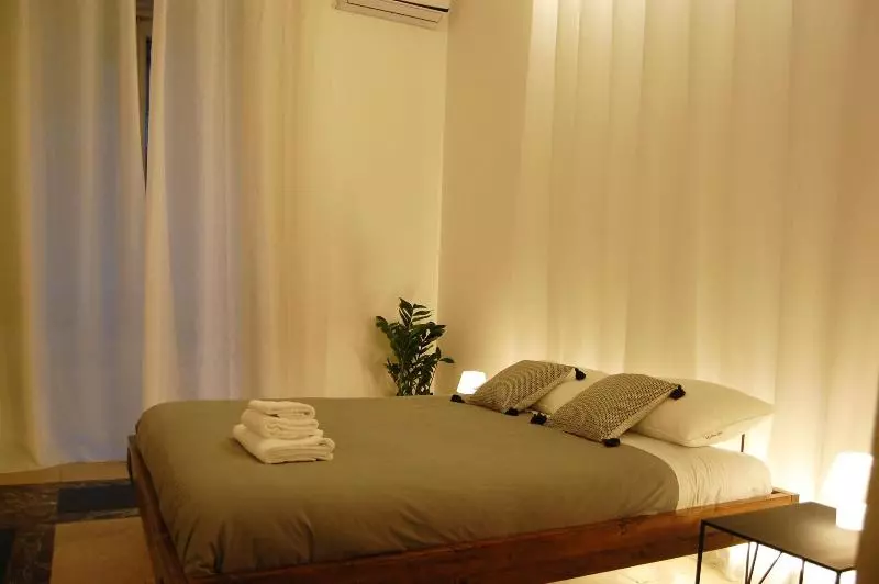 هتل B&b 4 Elementi Catania
