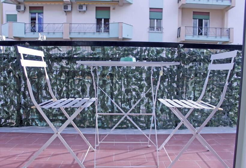 酒店 La Favorita   Ben Collegato Con L Aeroporto, La Spiaggia Di Mondello E Il Centro Città