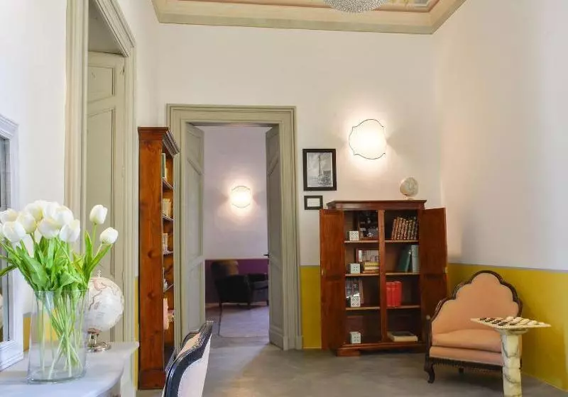 هتل B&b Raro  Liberty