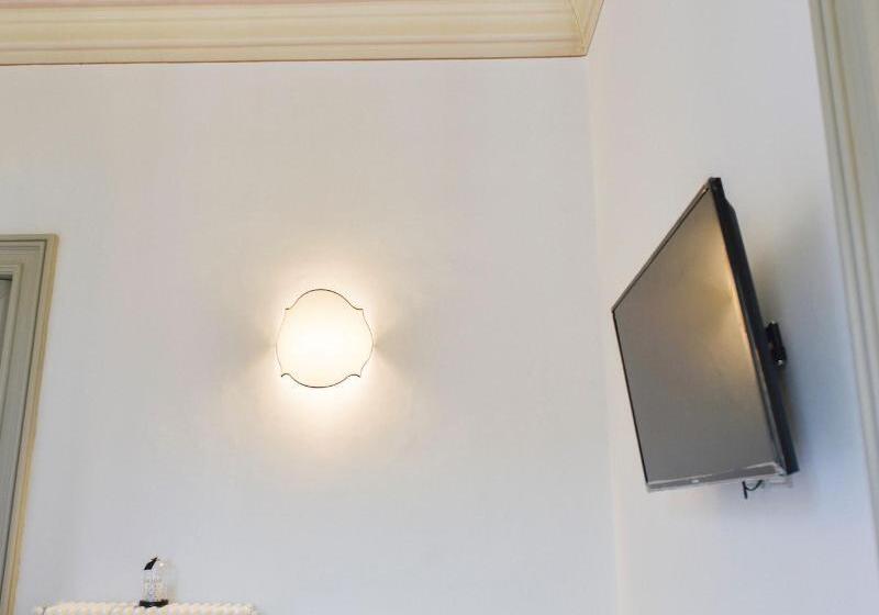 هتل B&b Raro  Liberty