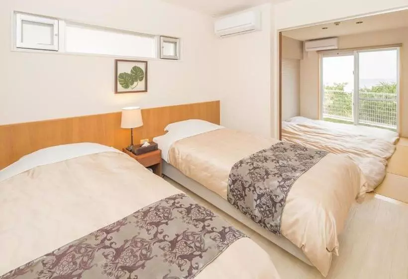 Hotelli Coldio Onna Hills