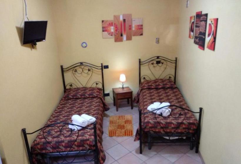 Отель Il Sole E La Luna