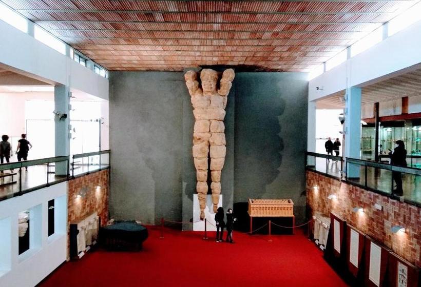 Отель Il Sole E La Luna