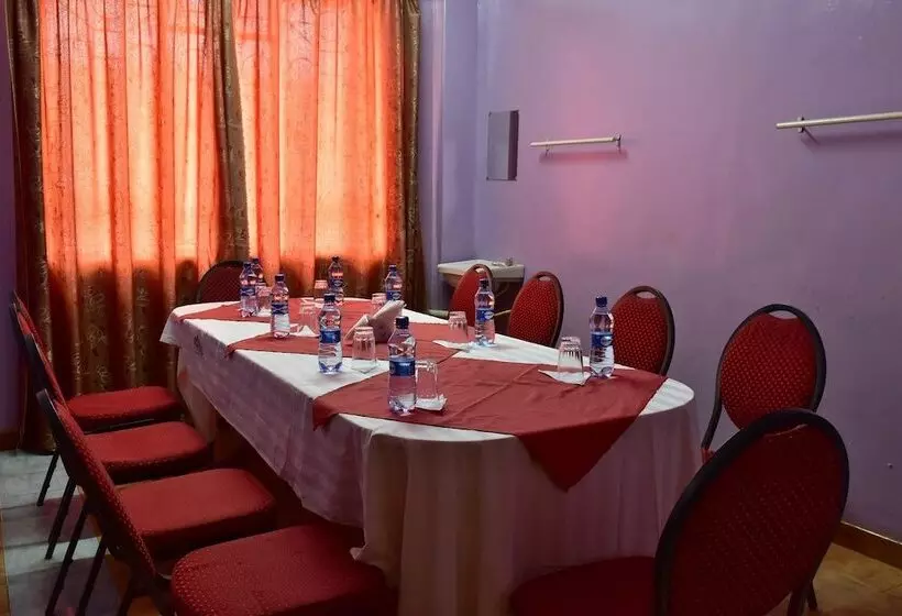 هتل Maru B Courts