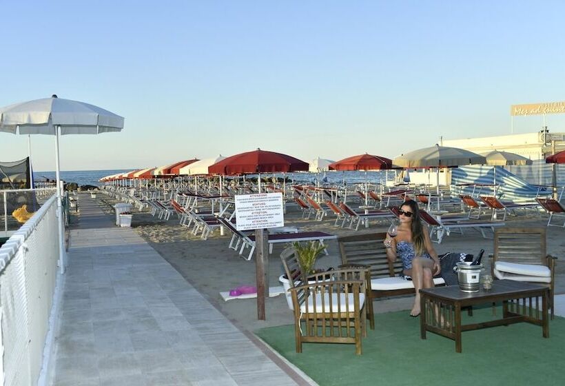 فندق Pensione Elena