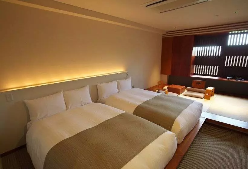 Hotelli Ryotei Matsuya Honkan Suizenji
