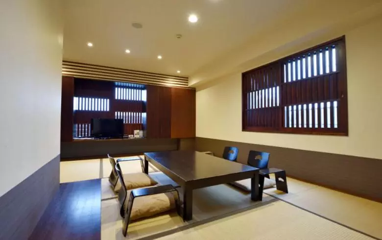 Hotelli Ryotei Matsuya Honkan Suizenji