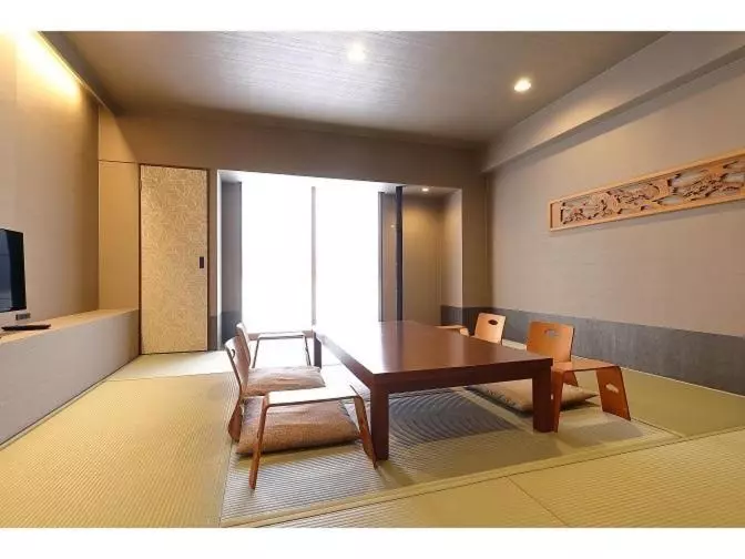 Hotelli Ryotei Matsuya Honkan Suizenji