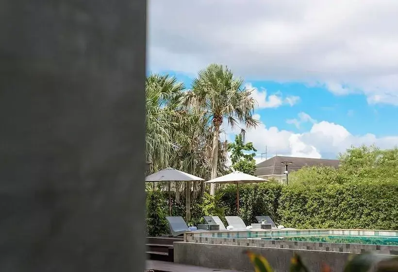 ホテル B2 Krabi Premier