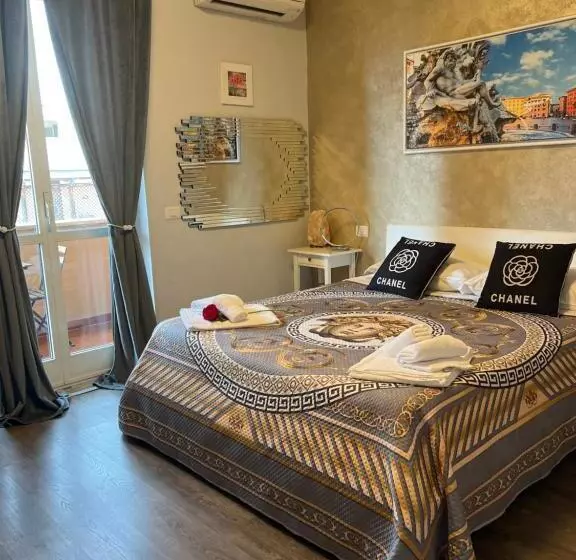 هتل A 2 Passi Dai Musei Luxury Guest House