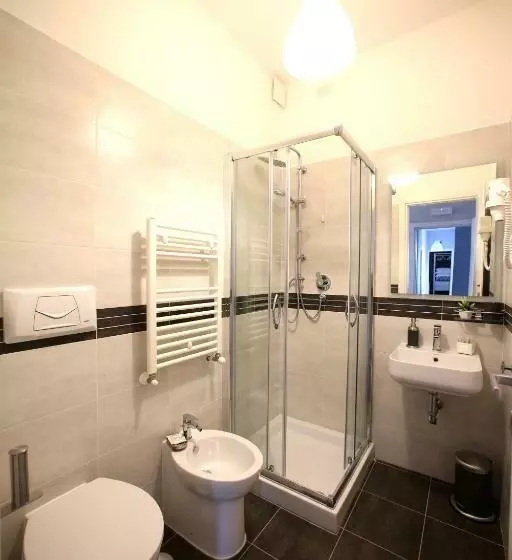 هتل A 2 Passi Dai Musei Luxury Guest House