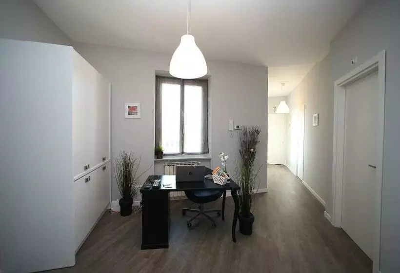 هتل A 2 Passi Dai Musei Luxury Guest House