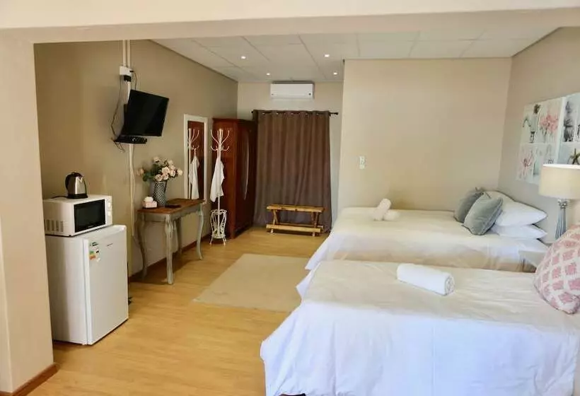 هتل Boutique Guesthouse Mariental
