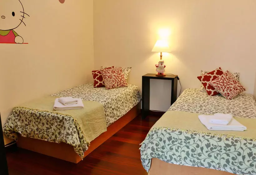 Hotelli Casas Da Avenida E Do Pico