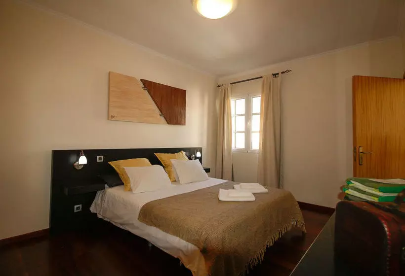 Hotelli Casas Da Avenida E Do Pico