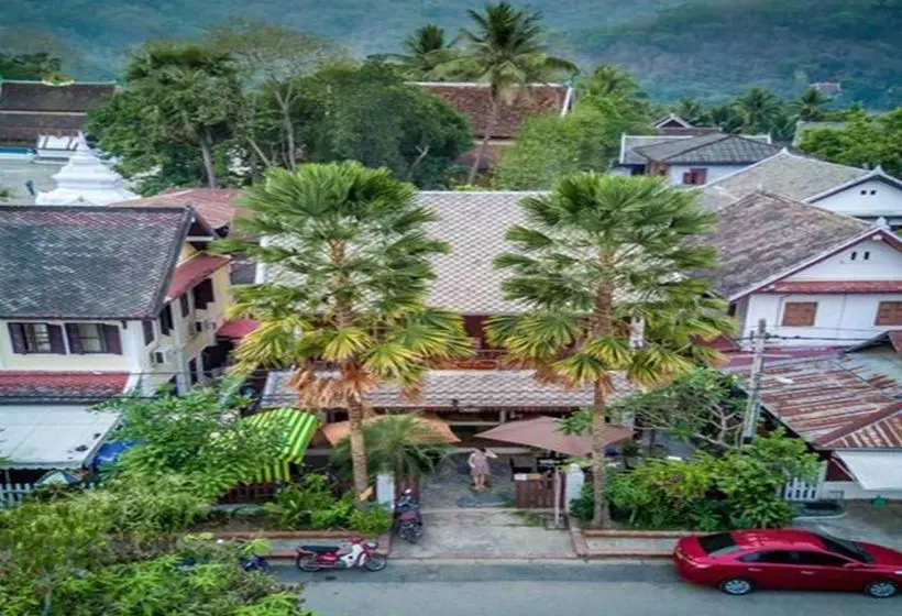 هتل Chaluenxay Villa