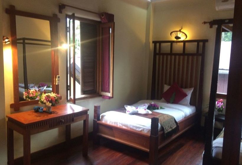 هتل Chaluenxay Villa