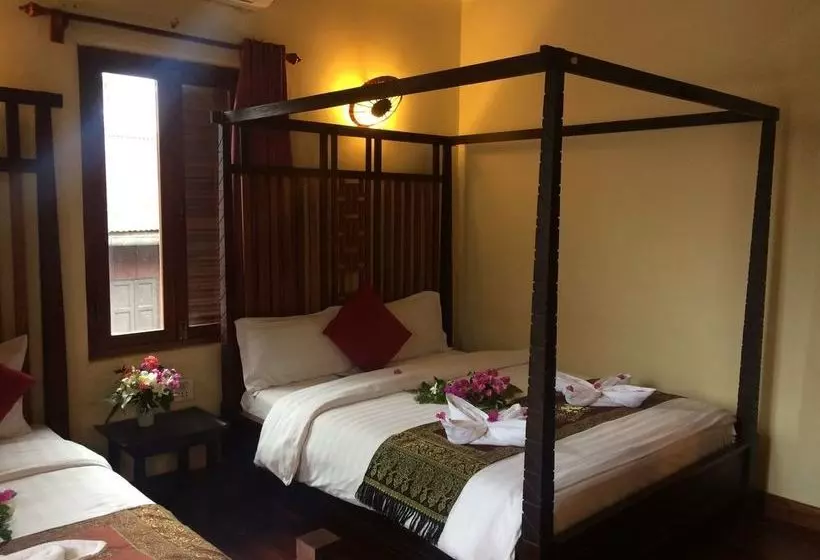 هتل Chaluenxay Villa