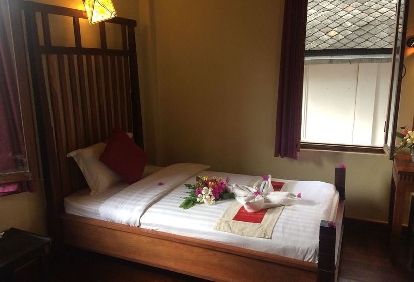 هتل Chaluenxay Villa