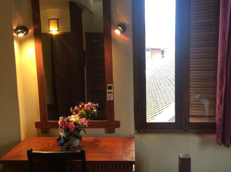 هتل Chaluenxay Villa