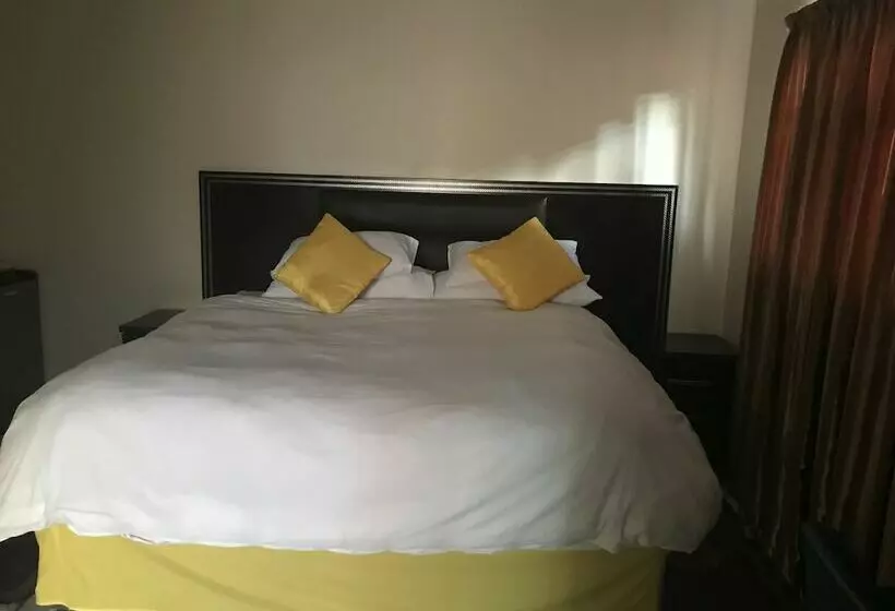 هتل Essence Of Africa Guesthouse