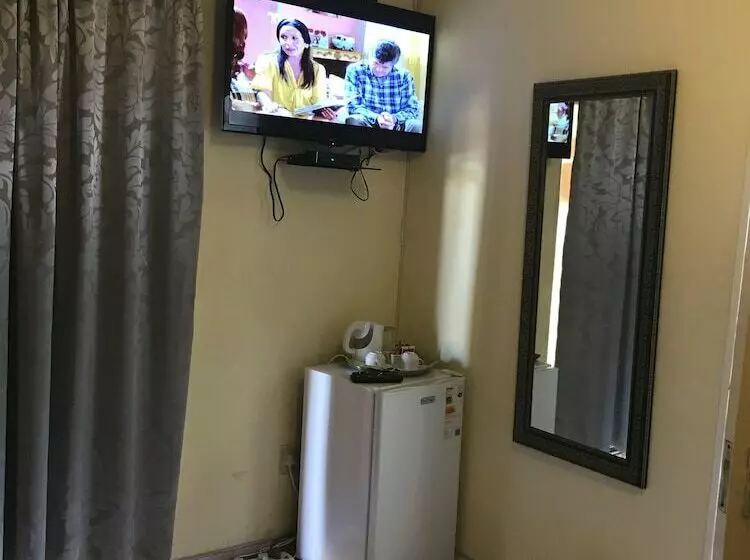 هتل Essence Of Africa Guesthouse