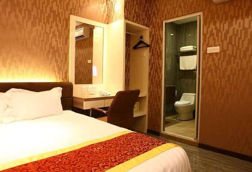 هتل Golden Valley