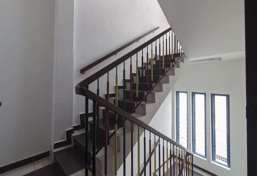 호텔 Lebuh Queen City