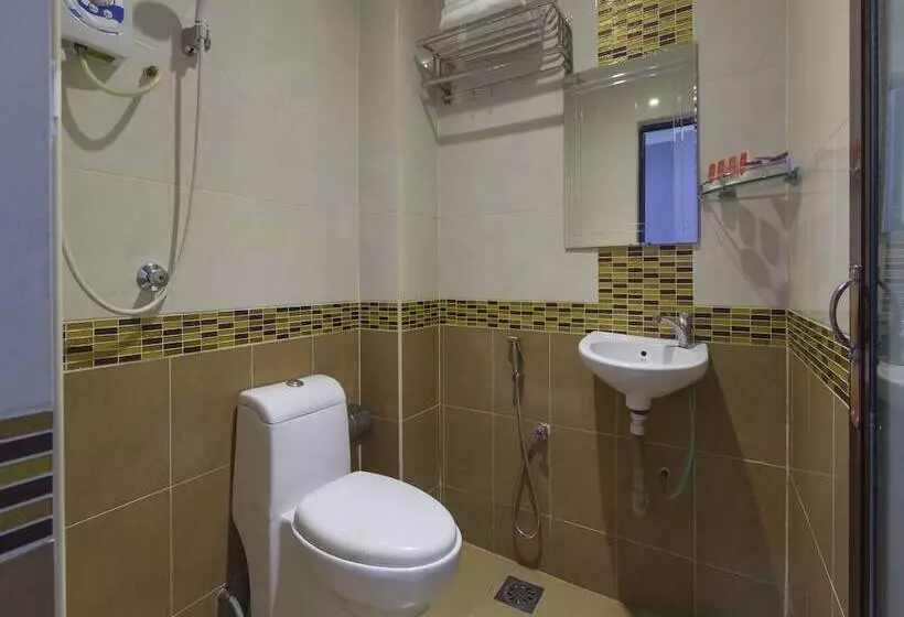 هتل Lebuh Queen City