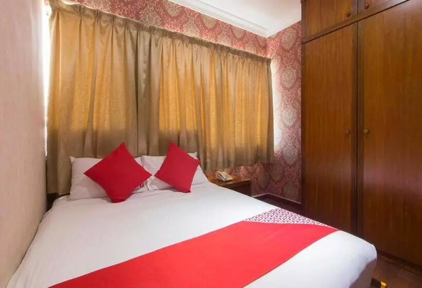 هتل Lebuh Queen City