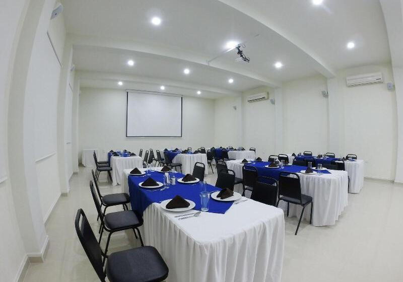 فندق Maioris La Paz