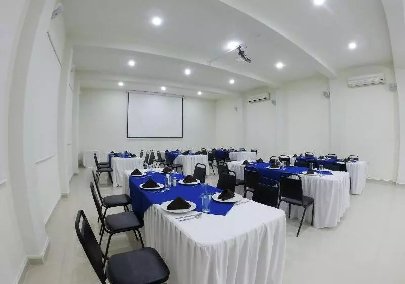 ホテル Maioris La Paz