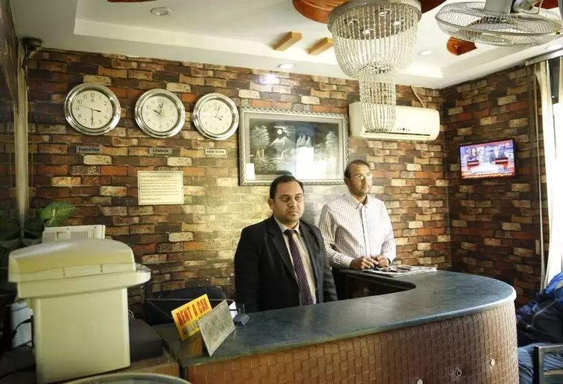 Mall View Hotel Gulberg
