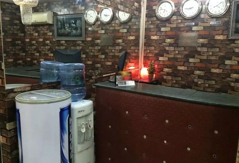 Mall View Hotel Gulberg