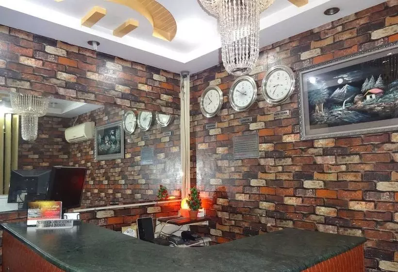Mall View Hotel Gulberg