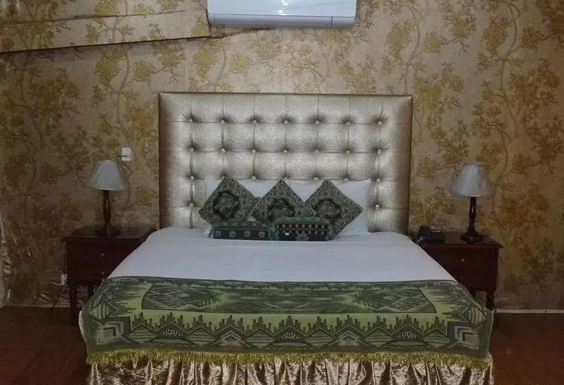 Mall View Hotel Gulberg