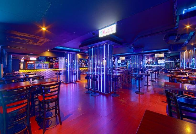 Отель Manhattan Avenue