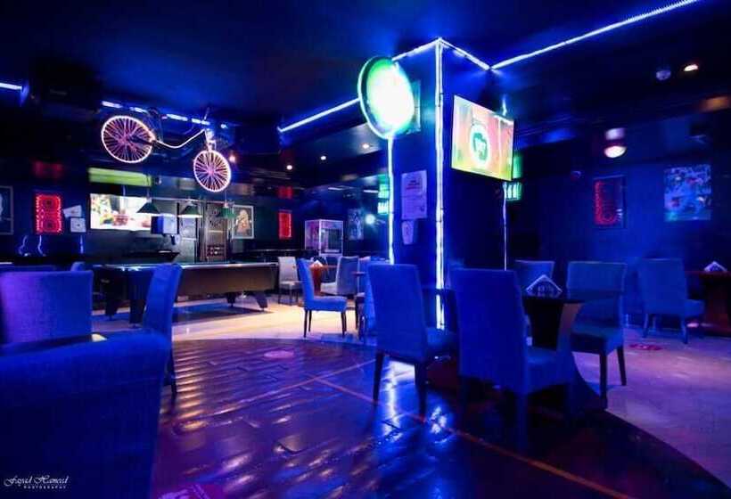 Отель Manhattan Avenue