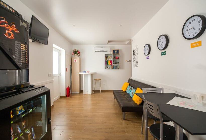 בית מלון כפרי Mocho Guesthouse