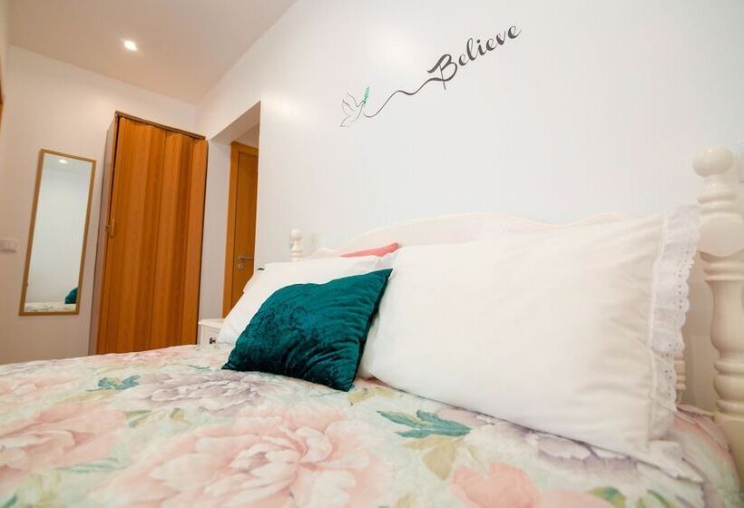 בית מלון כפרי Mocho Guesthouse