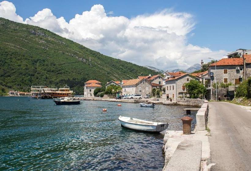 هتل Tale House Montenegro