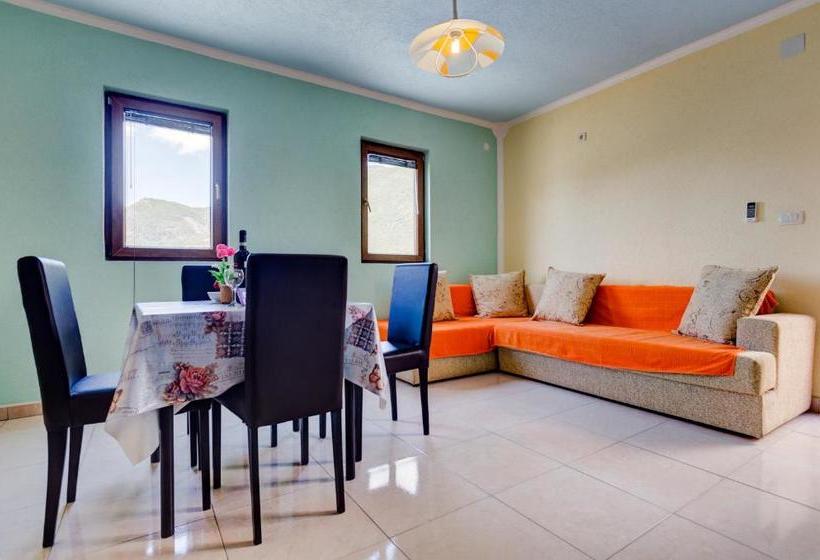 هتل Tale House Montenegro