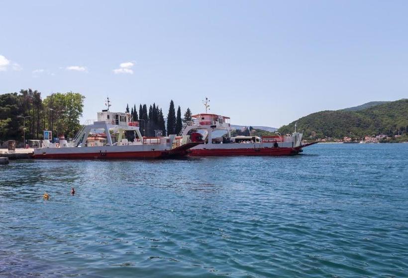 هتل Tale House Montenegro