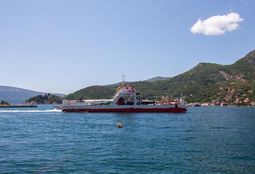 هتل Tale House Montenegro