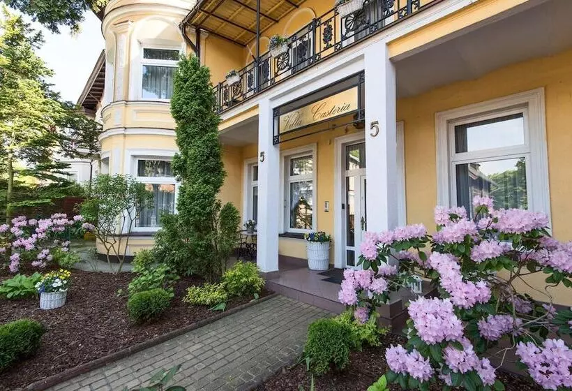 Hotelli Villa Casteria