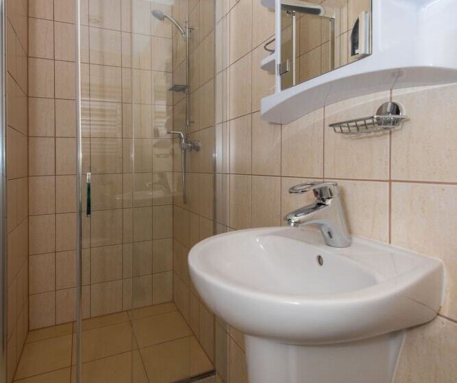 בית מלון כפרי Villa Casteria