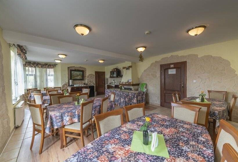 هتل Willa Słoneczna Róża Pobyt Ze śniadaniami