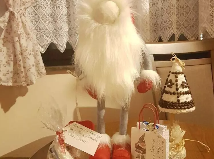 هتل Willa Słoneczna Róża Pobyt Ze śniadaniami